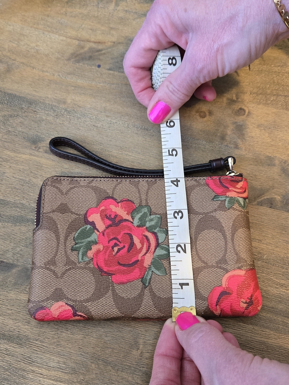 COACH Floral Signature Wristlet Pouch in Brown with Red Roses - Picture 3 of 5